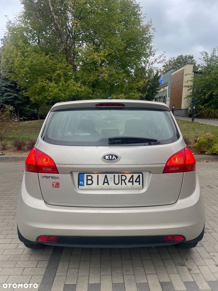 Kia Venga 1.6 M - 6