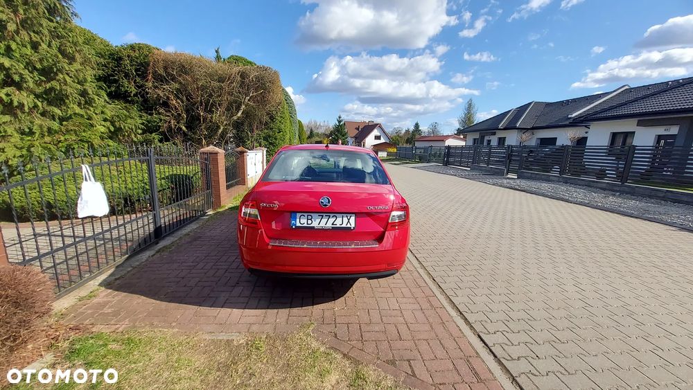 Skoda Octavia 2.0 TDI Style DSG - 10