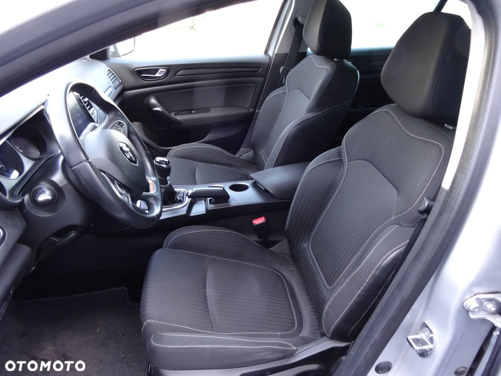 Renault Megane 1.5 dCi Intens - 11
