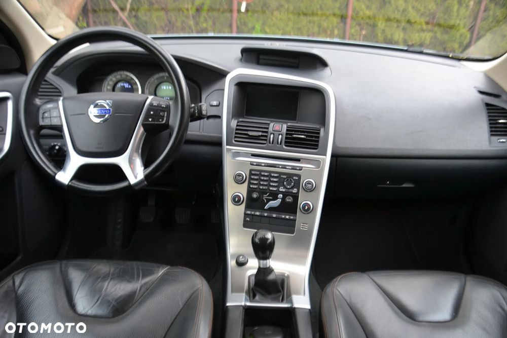 Volvo XC 60 D3 Momentum - 18