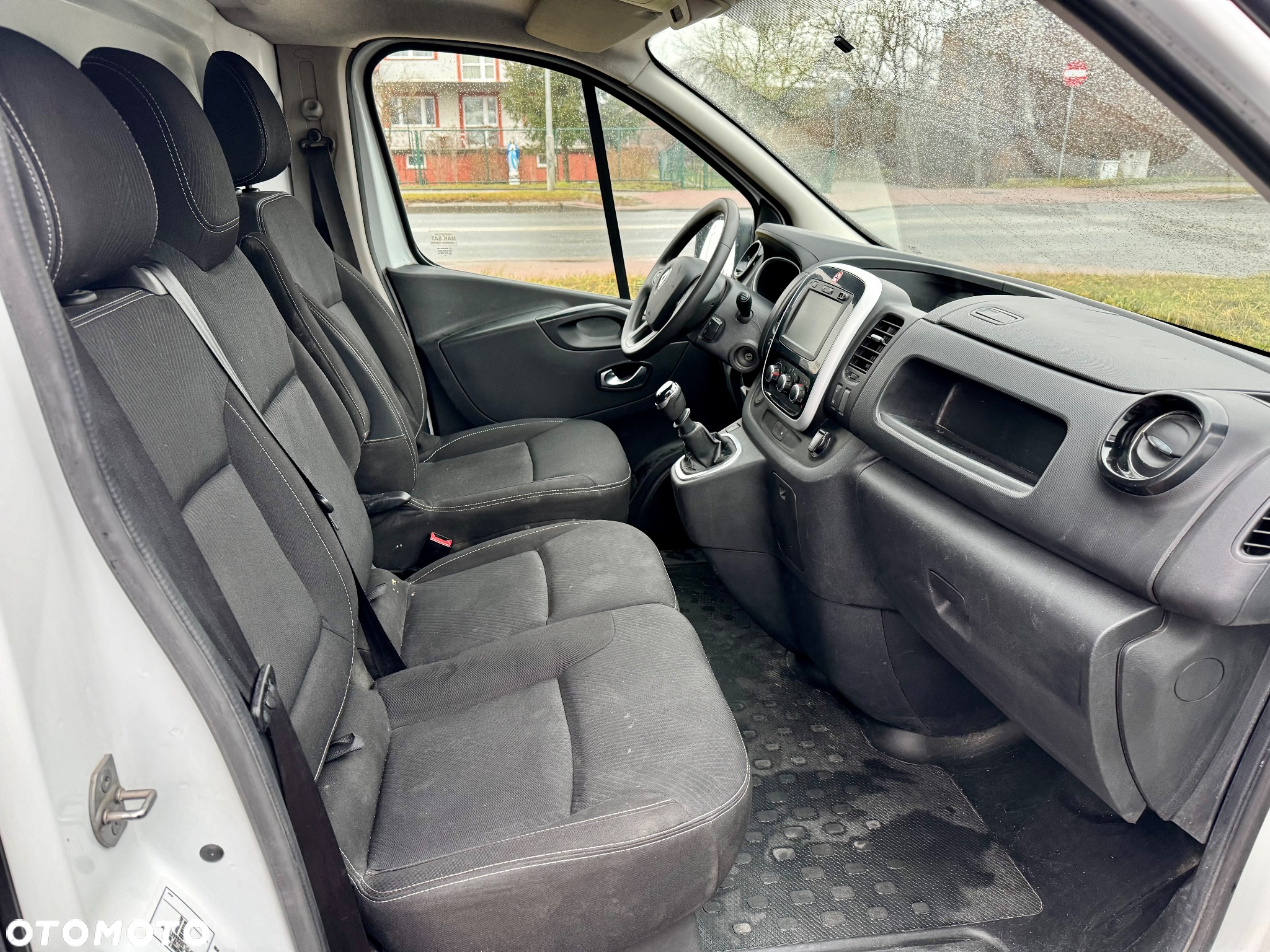 Renault Trafic - 11
