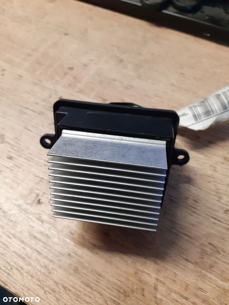 Rezystor wentylatora dmuchawy NISSAN MICRA K14 - 1