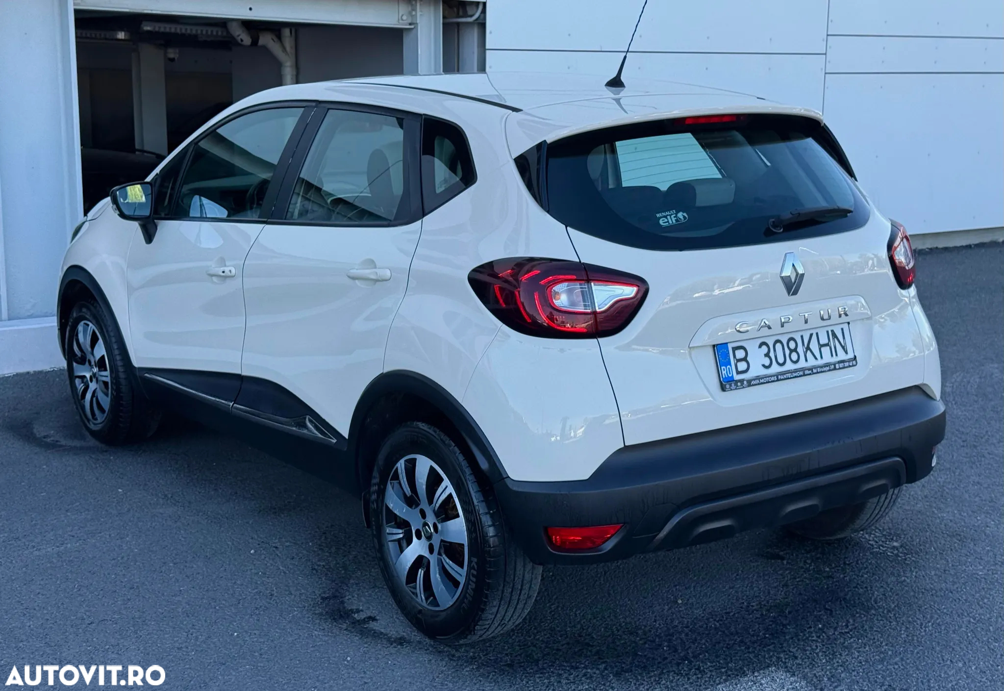 Renault Captur TCe Life - 3
