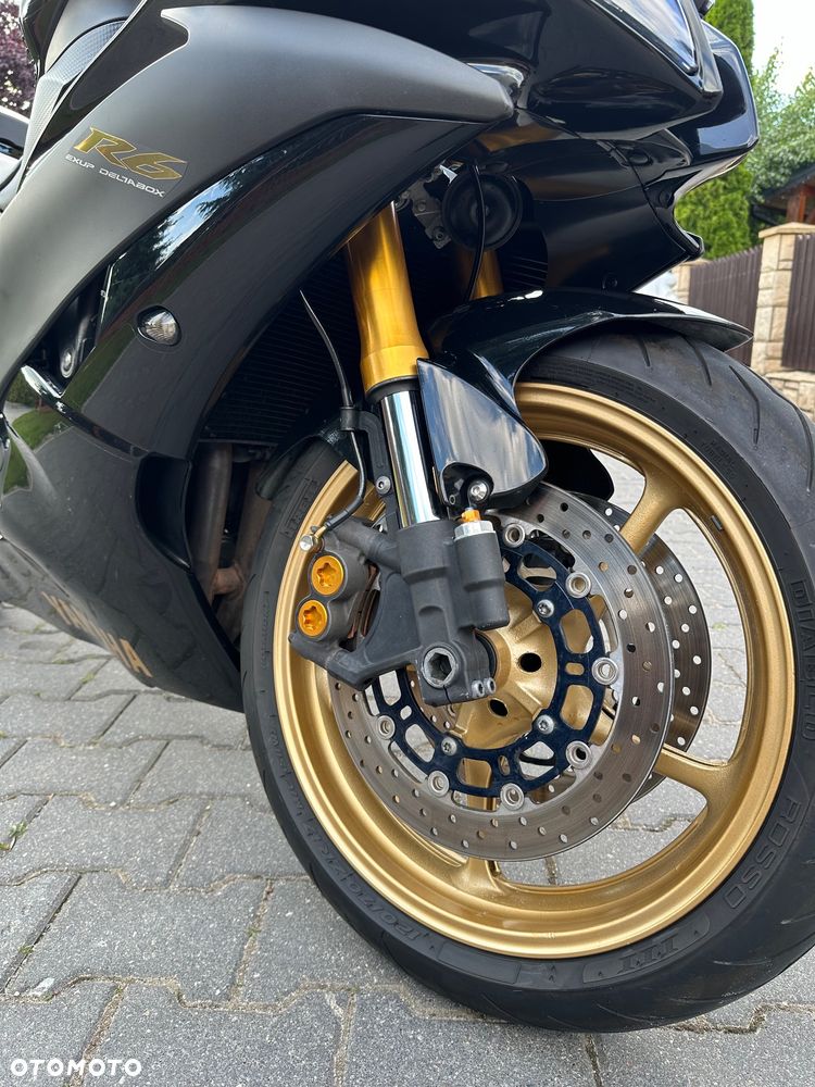 Yamaha R6 - 24