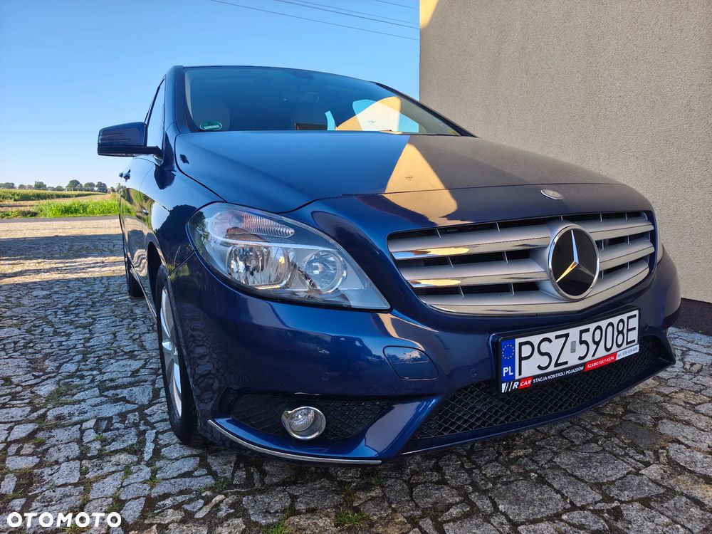 Mercedes-Benz Klasa B 180 CDI (BlueEFFICIENCY) - 16