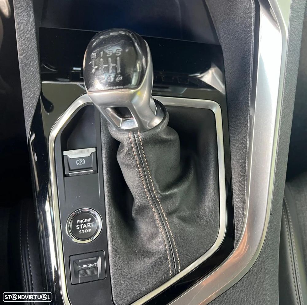 Peugeot 3008 1.2 PureTech GT Line — fotografia 7