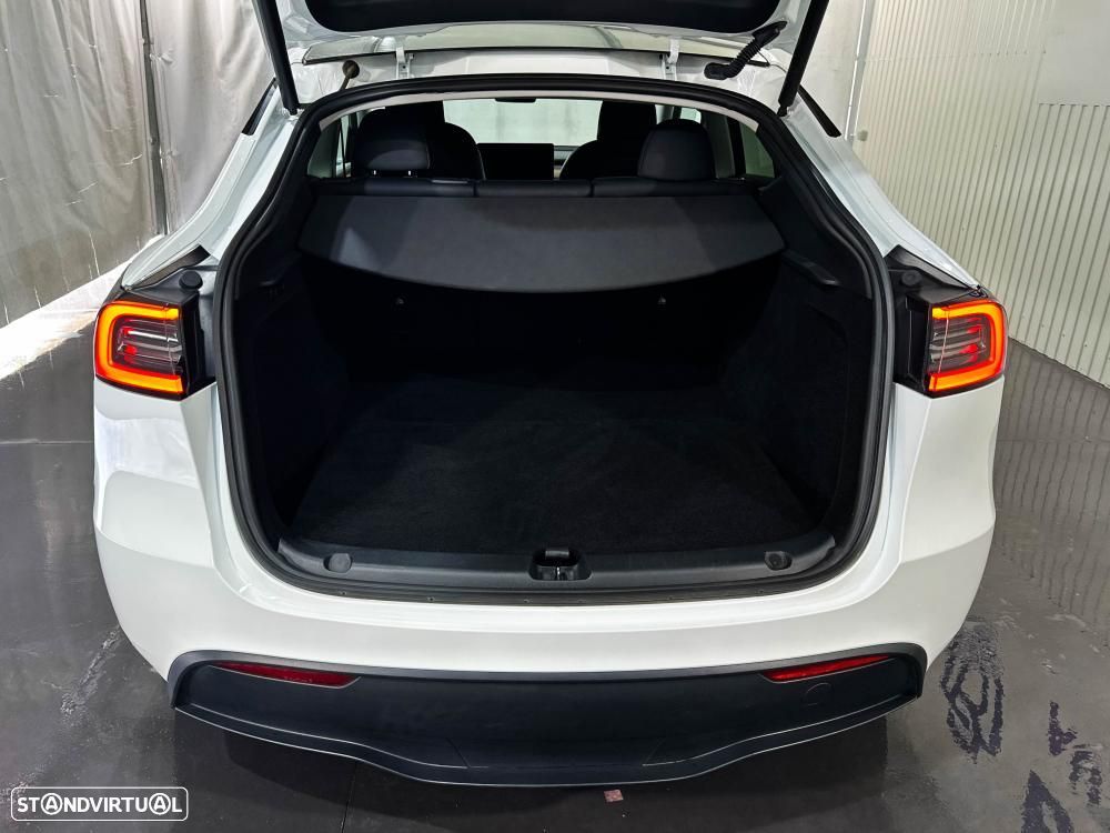 Tesla Model Y Long Range Dual Motor AWD - 56