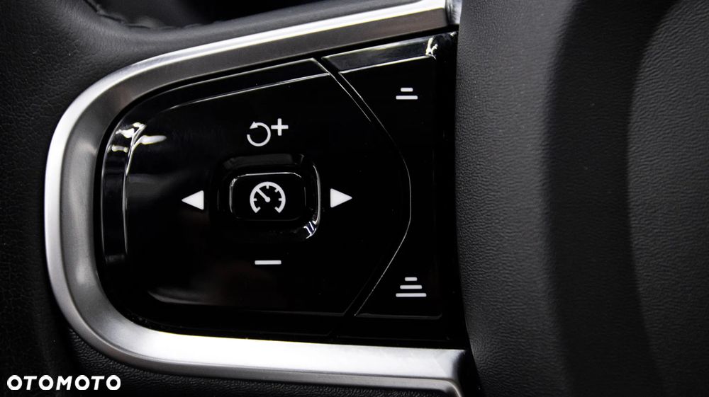 Volvo XC 60 B4 B Plus Bright - 21
