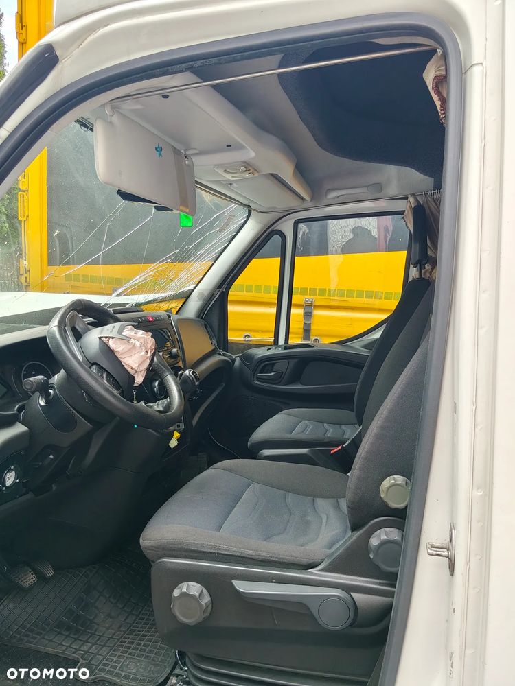Iveco DAILY - 7