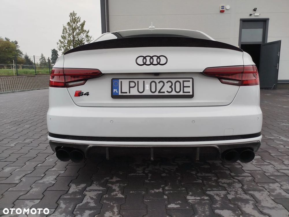 Audi S4 Limousine - 8