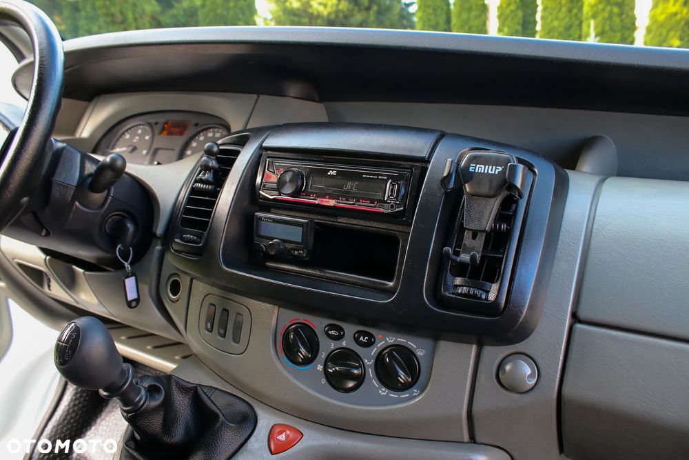 Opel VIVARO - 24