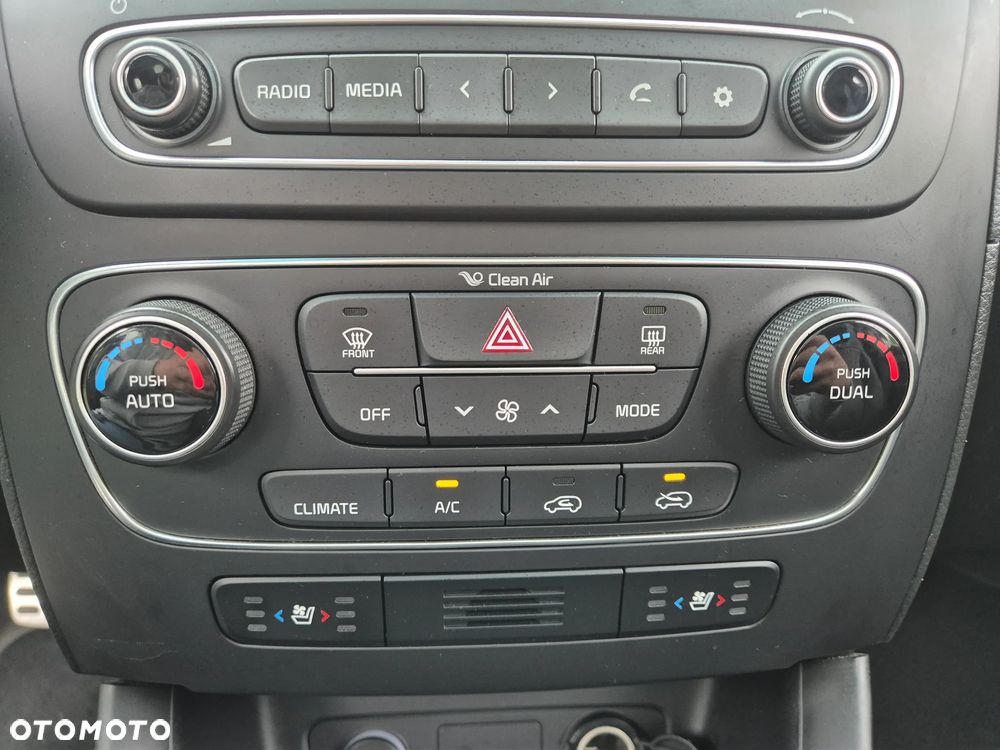 Kia Sorento - 34