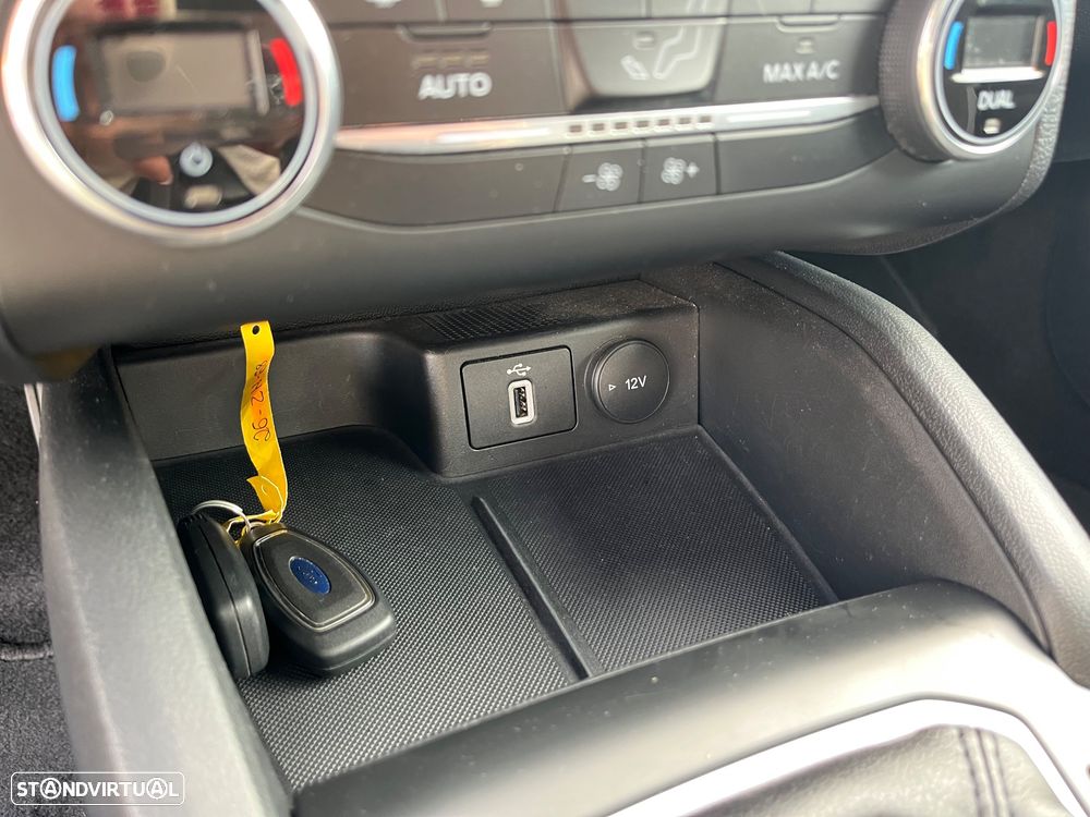 Ford Focus 1.0 EcoBoost Business - 34