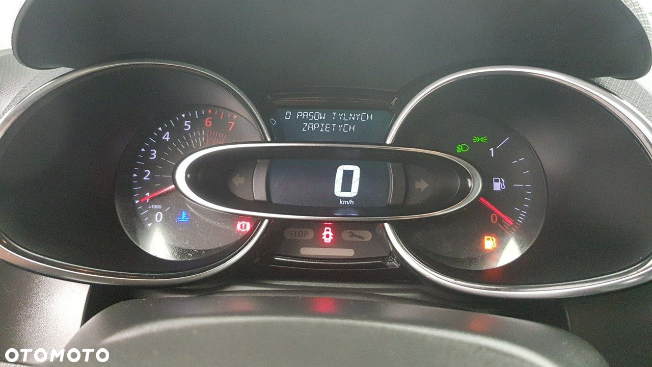 Renault Clio - 26