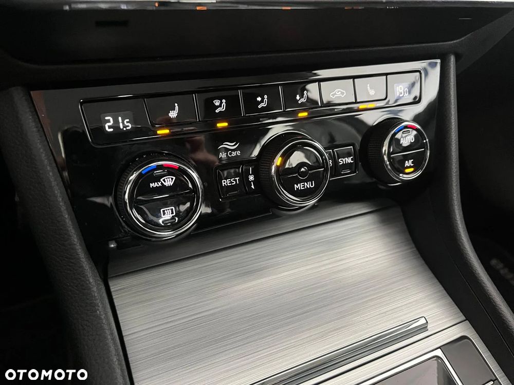 Skoda Superb 1.5 TSI Ambition DSG - 34
