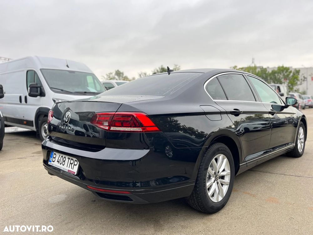 Volkswagen Passat - 3