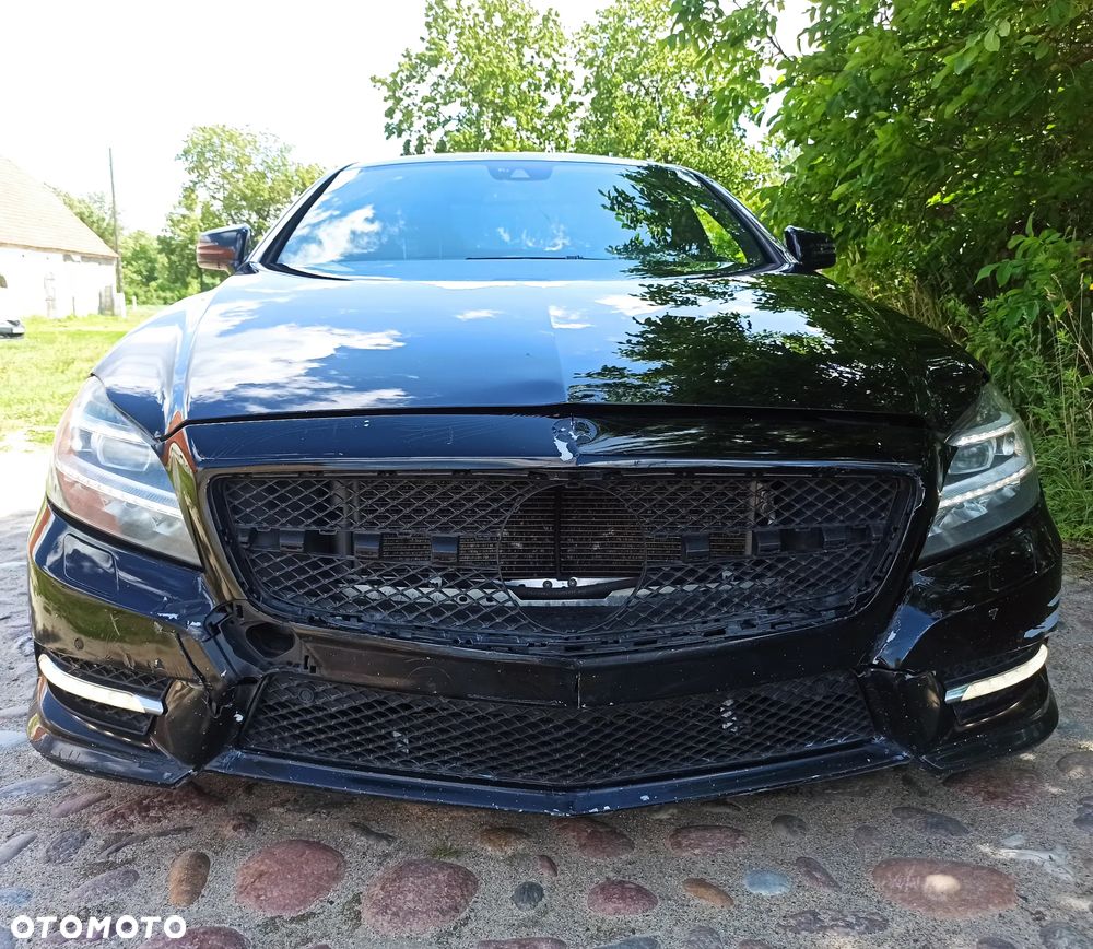 Mercedes-Benz CLS - 6