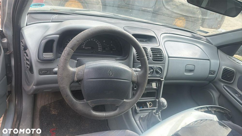 Części do Renault LAGUNA I KOMBI 1999 1.6 BENZYNA - 3