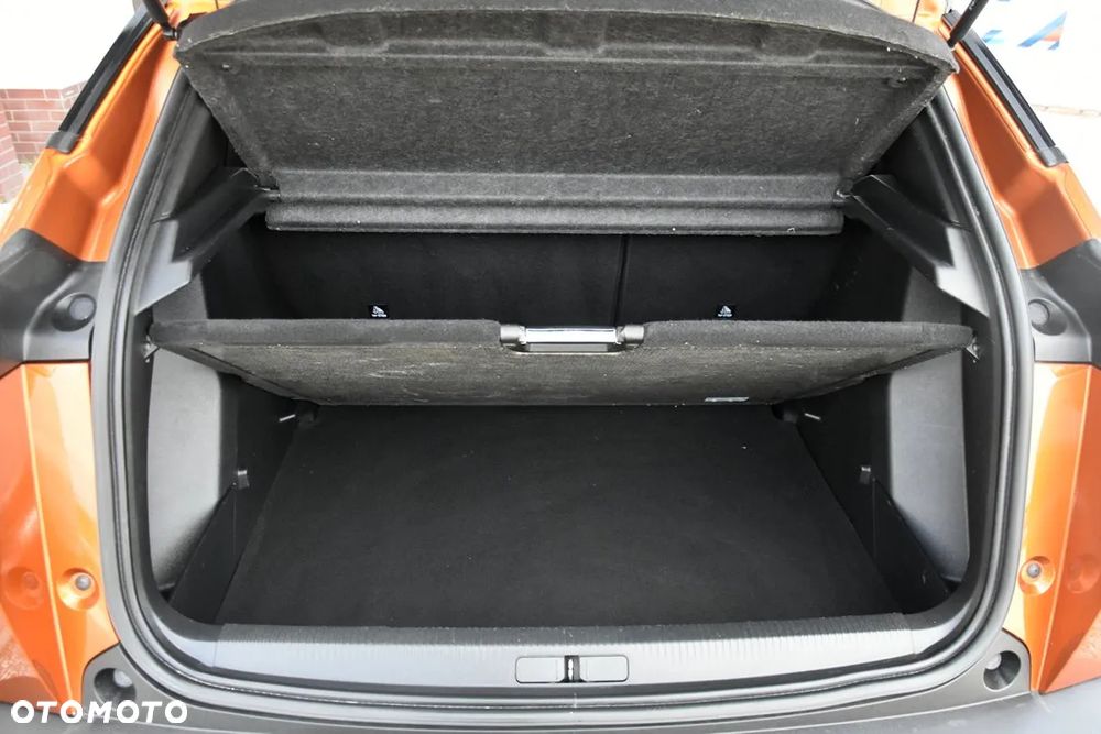 Peugeot 2008 1.2 PureTech GT Line S&S - 22