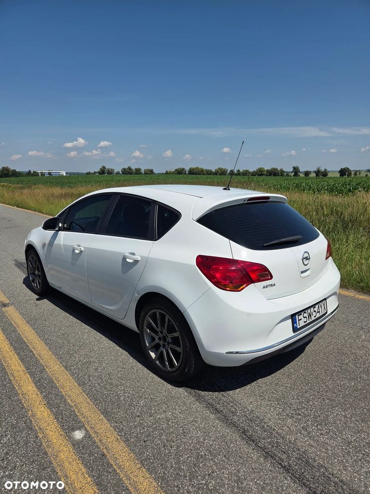 Opel Astra - 4