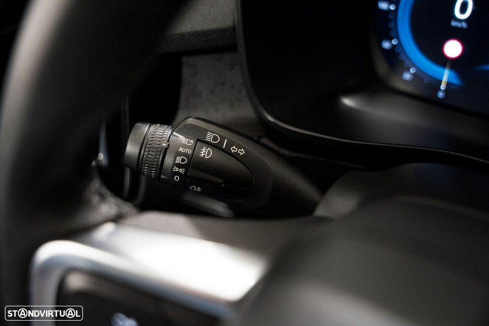 Volvo XC 40 Recharge Core - 10