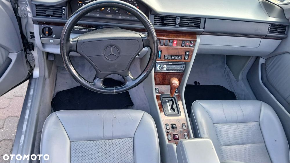 Mercedes-Benz Klasa E - 13