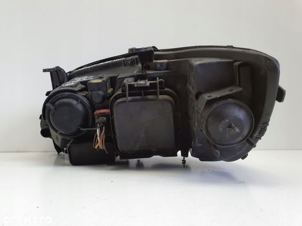 LAMPA PRAWA Opel Zafira A PRZEDNIA prawy przód XENON EUROPA 0301116272 - 6
