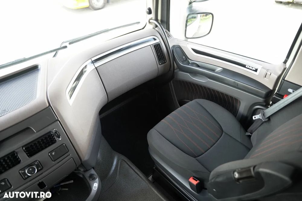 DAF XF 530 / RETARDER / I-PARK COOL / CABINĂ SUPER SPACE / - 31