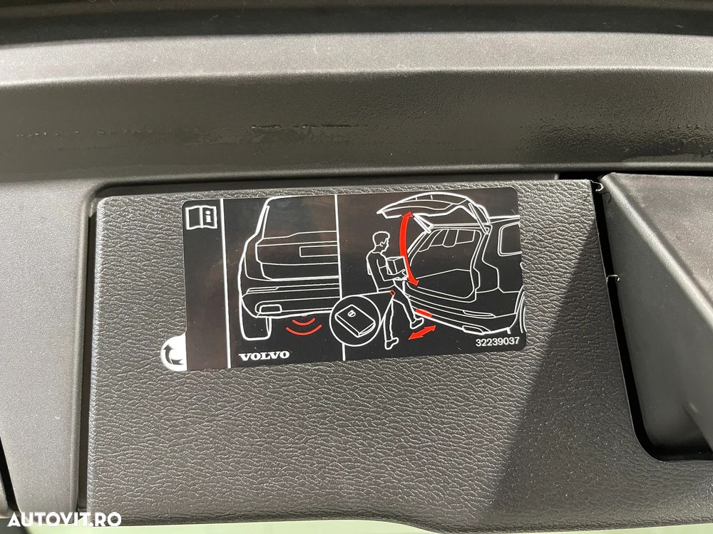 Volvo XC 60 T6 AWD Recharge Geartronic Inscription - 26