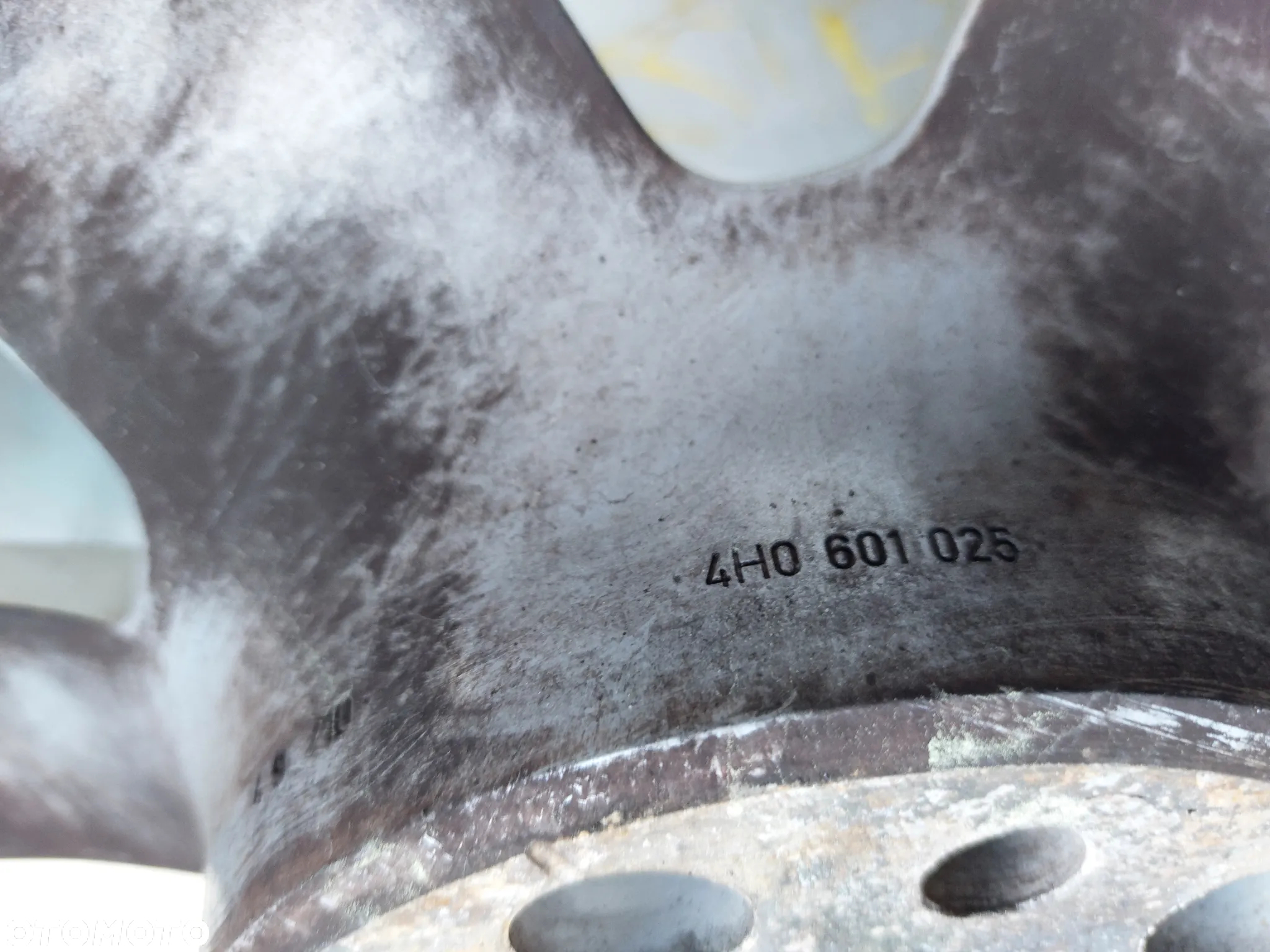 AUDI A4 B8 FELGA ALUMINIOWA POJEDYNKA R17 8J ET30 5X112 ORYGINAŁ PROSTA! - 2