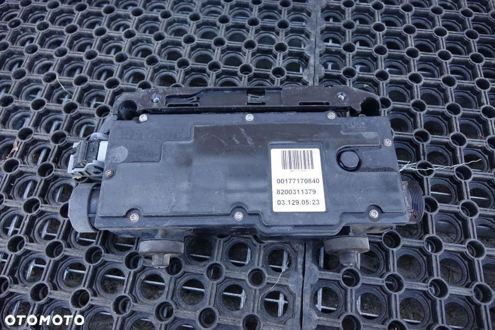 HAMULEC RĘCZNY ELEKTRYCZNY RENAULT SCENIC II 8200311379 - 1