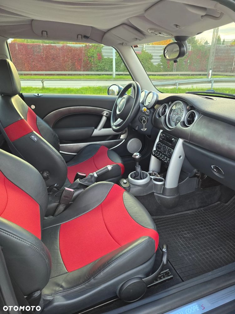 MINI Cooper S Standard - 11