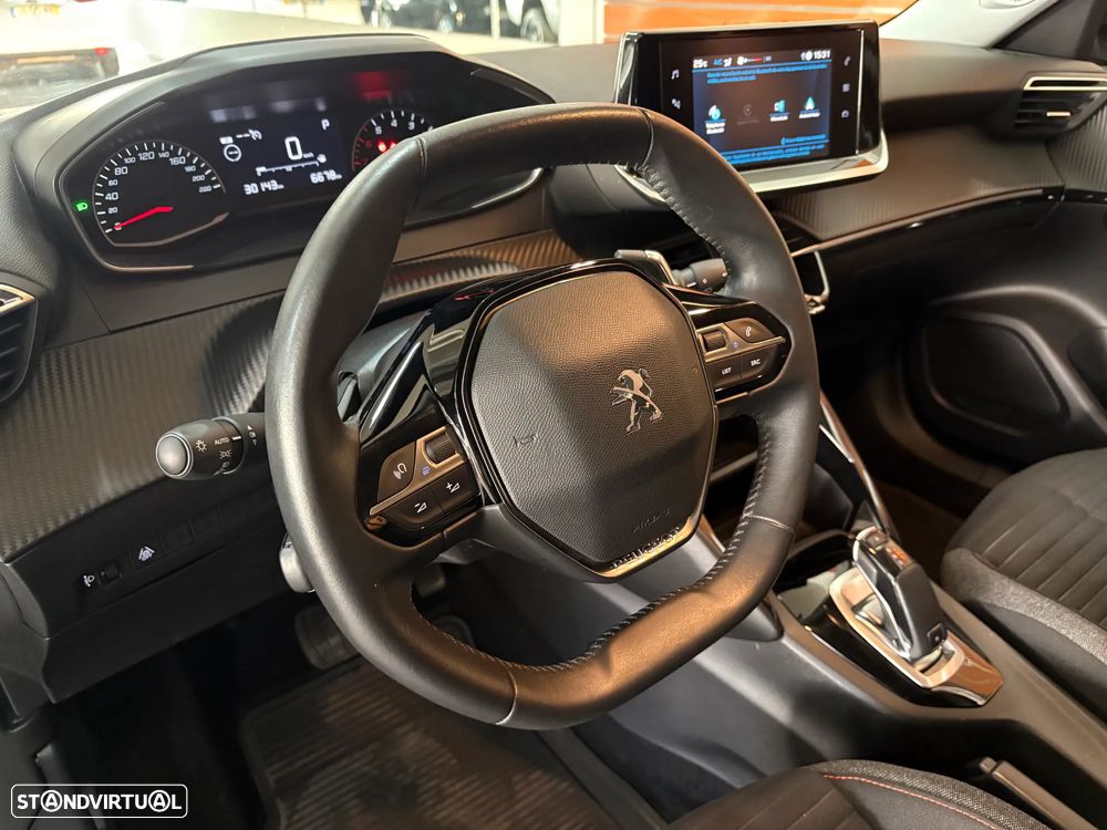 Peugeot 2008 1.2 PureTech Active Pack EAT8 - 8