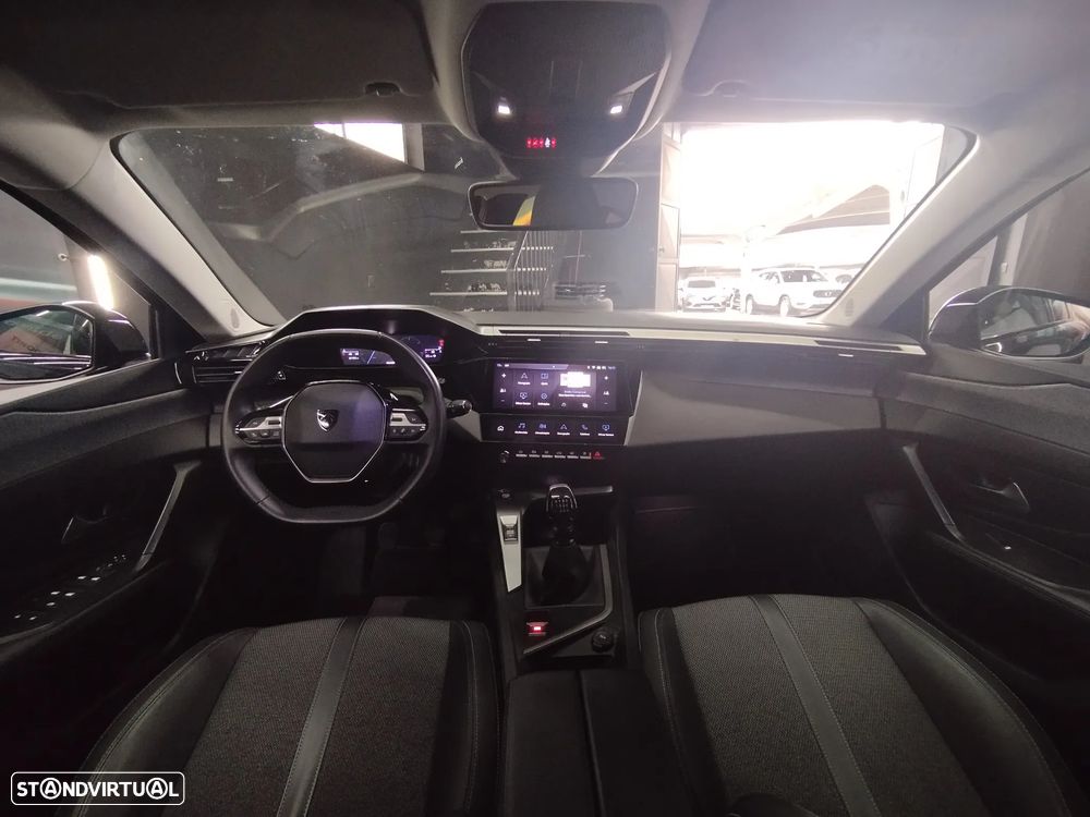Peugeot 308 SW 1.2 PureTech Allure Pack - 18