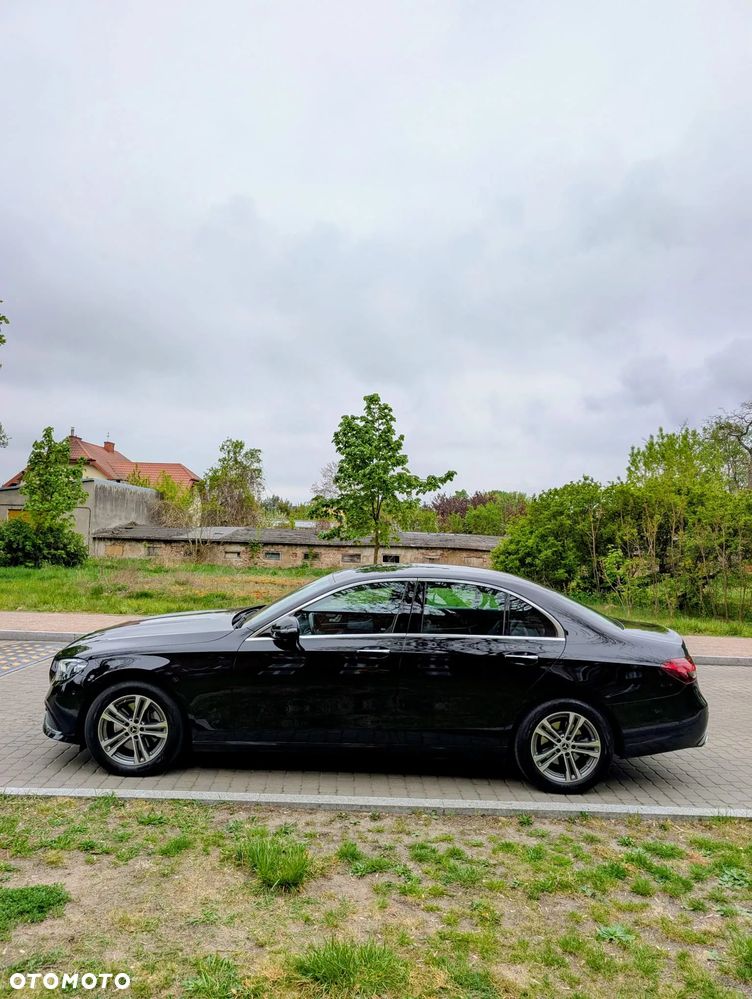 Mercedes-Benz Klasa E 220 d 4-Matic Avantgarde - 3