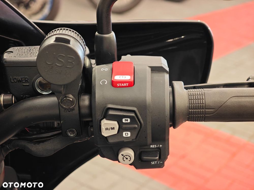 Honda CMX - 9