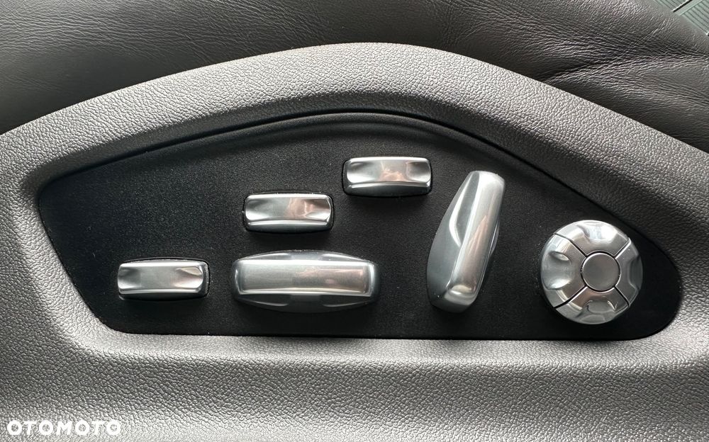 Porsche Cayenne E-Hybrid - 40