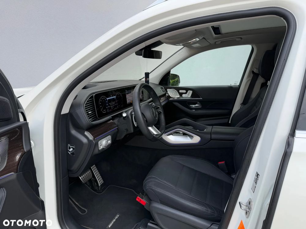 Mercedes-Benz GLS - 11