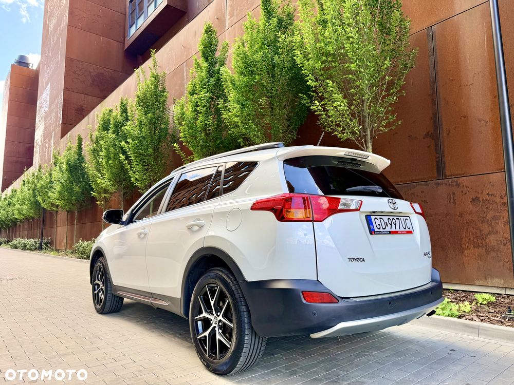 Toyota RAV4 2.2 D-4D Premium - 4