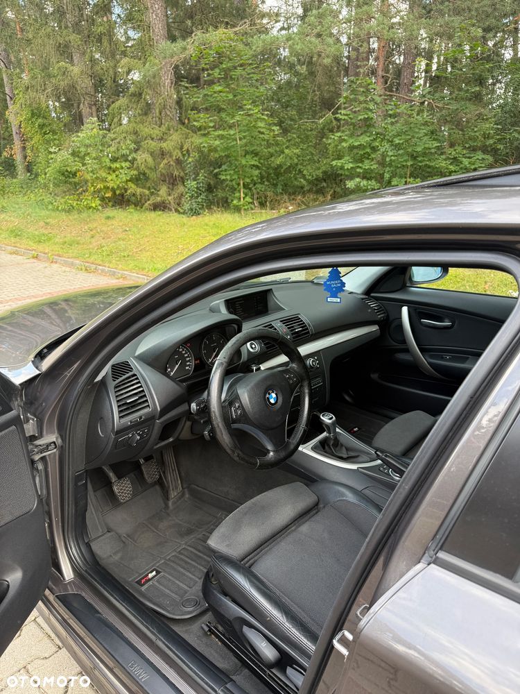 BMW Seria 1 - 16