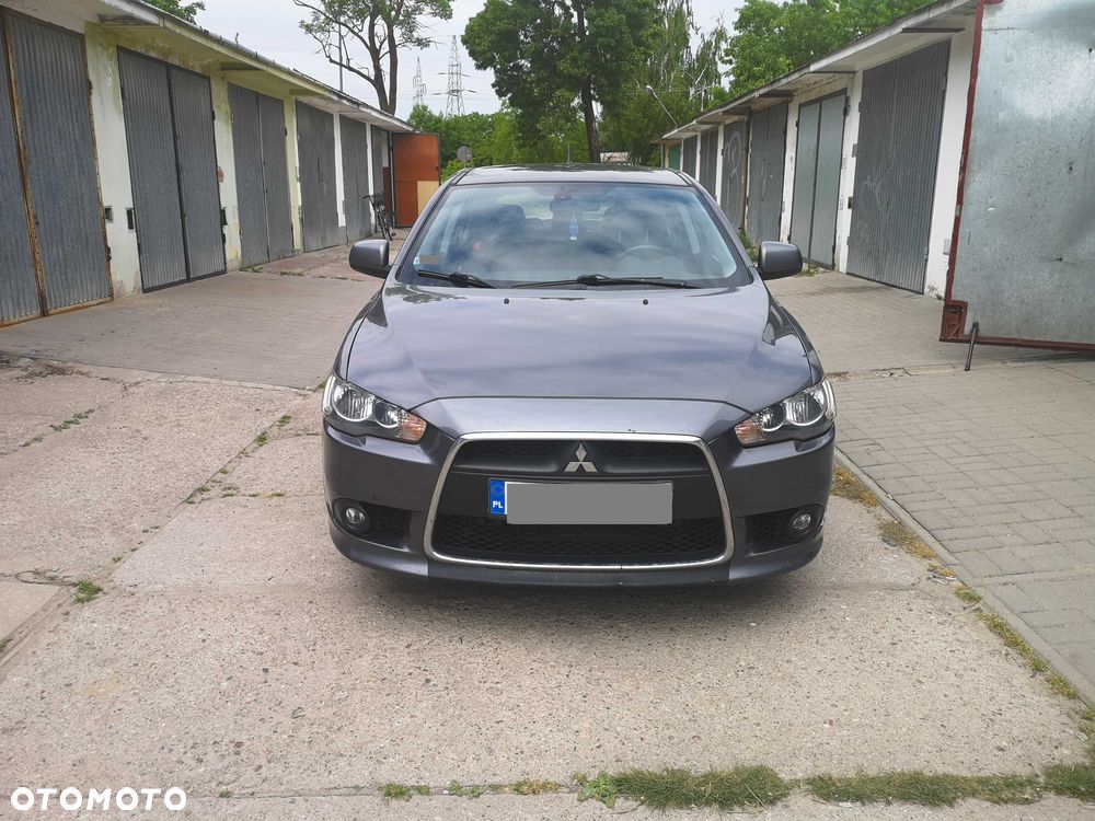 Mitsubishi Lancer - 1
