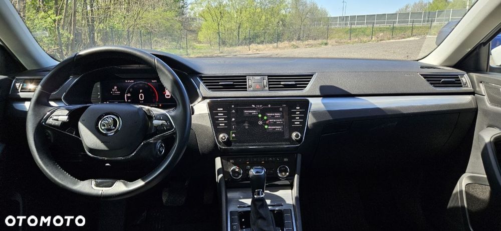 Skoda Superb 2.0 TDI SCR Ambition DSG - 18