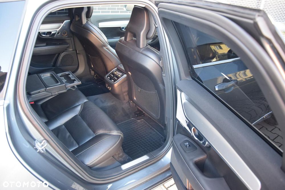 Volvo V90 D5 AWD Geartronic Inscription - 11