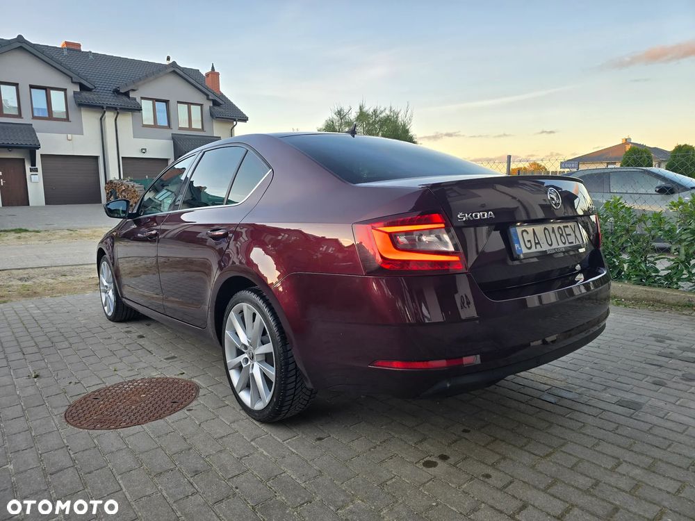 Skoda Octavia 1.5 TSI ACT Style DSG - 4