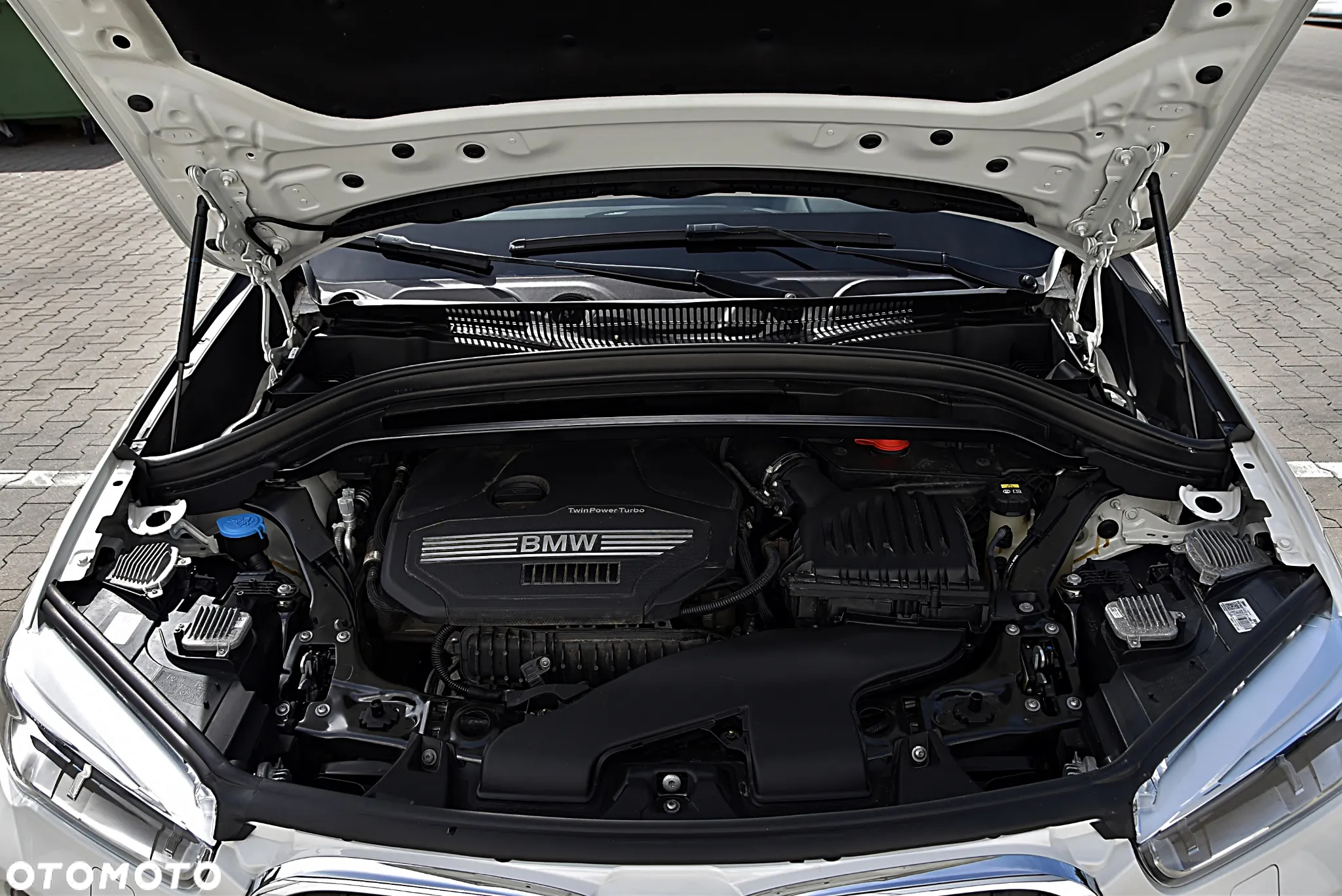 BMW X1 sDrive18i GPF xLine - 10