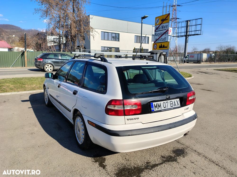 Volvo V40 1.9 D - 7