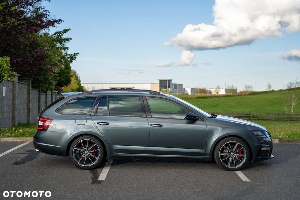 Skoda Octavia 2.0 TDI RS Challenge DSG - 14