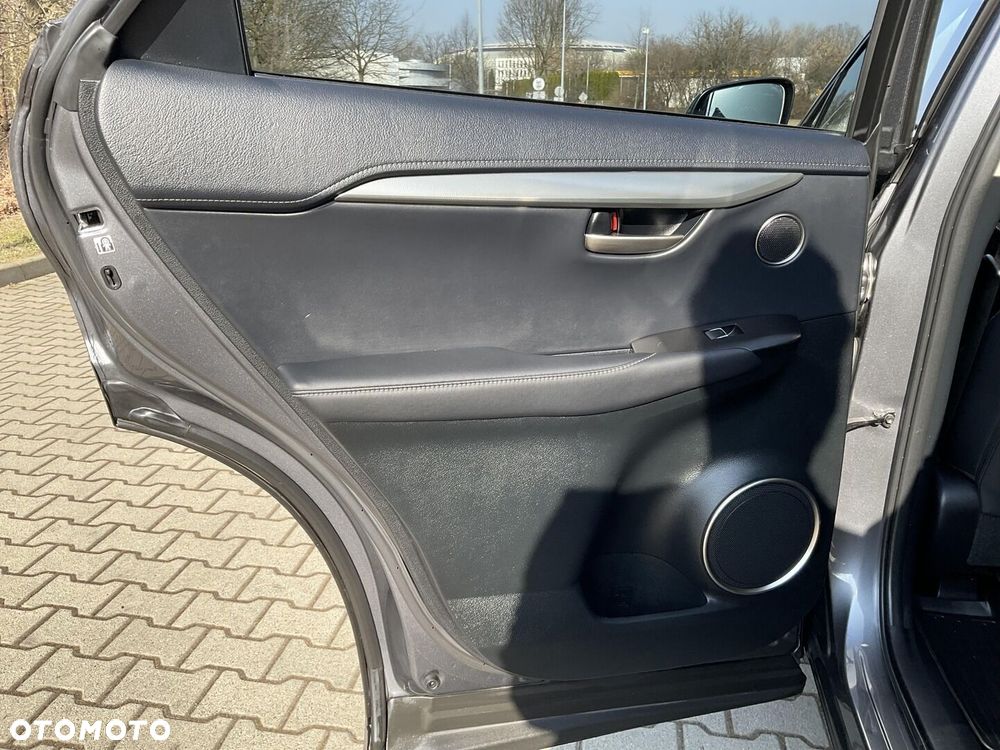 Lexus NX 300h F Impression AWD - 21