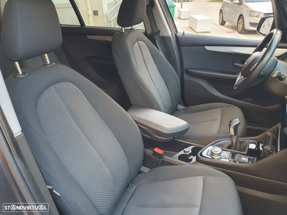 BMW 216 Gran Tourer - 13