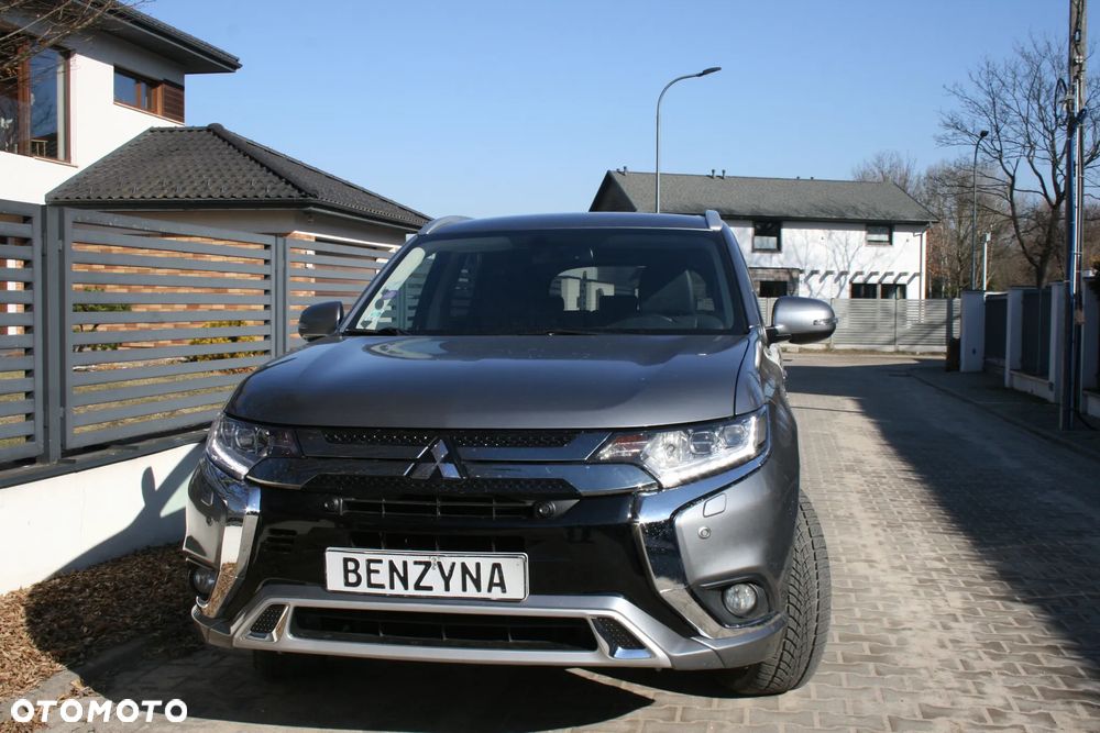 Mitsubishi Outlander - 34